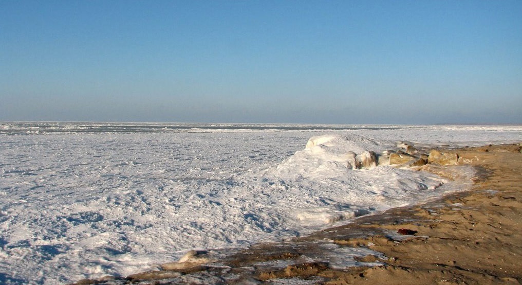 Азовское море зимой. Замерзает ли Азовское море. Замерзает ли Азовское море зимой. Азовское море зимой фото. Вода азовская 1